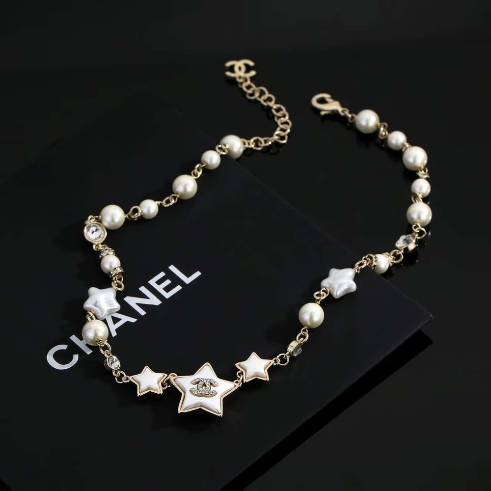 CHANEL Gold and White Star Necklace - Picture 5 of 6